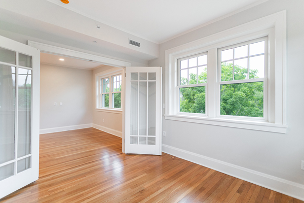 Bedroom at 215 E Chestnut 402 Commodore