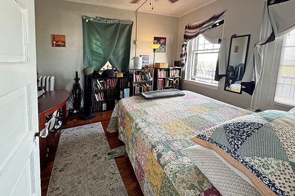 Bedroom 420 Market 62