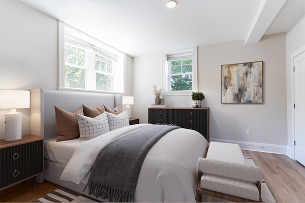 Bedroom 215 E Chestnut 106 Commodore