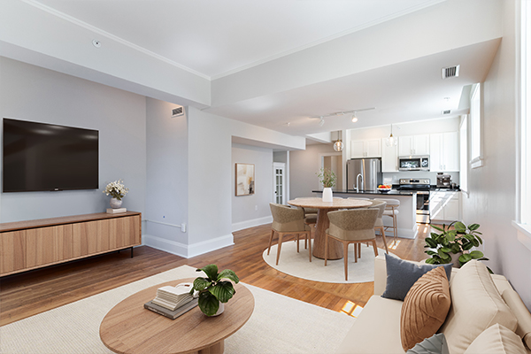 Living 215 E Chestnut 106 Commodore