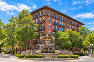 420 Market Carolina Apartments